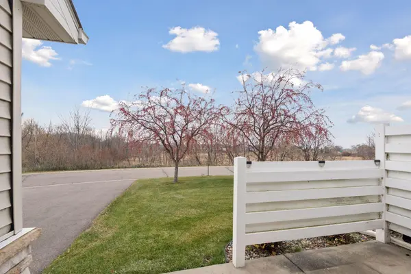 1687 Liberty LN, Waconia, MN 55387