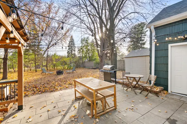 1024 County Road B2 W, Roseville, MN 55113