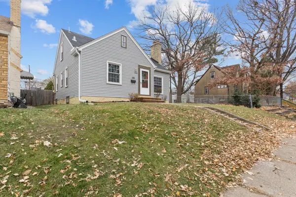 3314 Washburn AVE N, Minneapolis, MN 55412