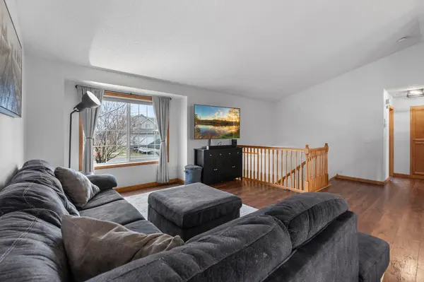 903 Isanti Pkwy NW, Isanti, MN 55040