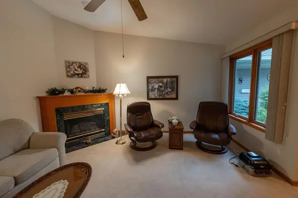 2842 19th AVE NW, Rochester, MN 55901