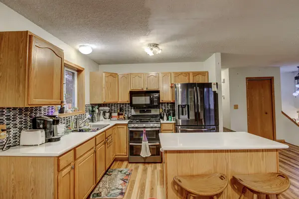 7557 Fallen Leaf CIR, Pequot Lakes, MN 56472