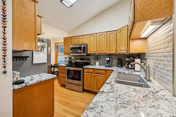 700 Leroy LN #14, River Falls, WI 54022