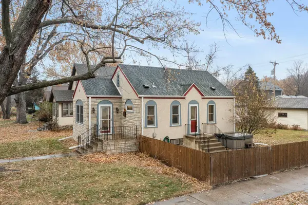 3957 45th AVE S, Minneapolis, MN 55406
