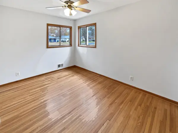 3806 Hampshire AVE N, Crystal, MN 55427