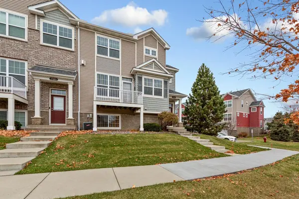 17225 72nd AVE N #2001, Maple Grove, MN 55311