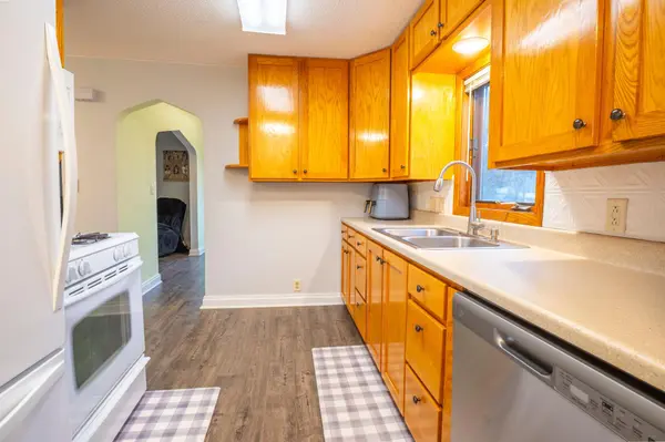 409 6th AVE NW, Little Falls, MN 56345