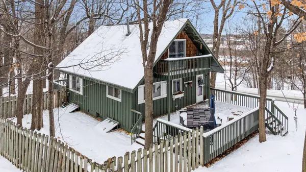 10 Birch Bluff RD, Tonka Bay, MN 55331