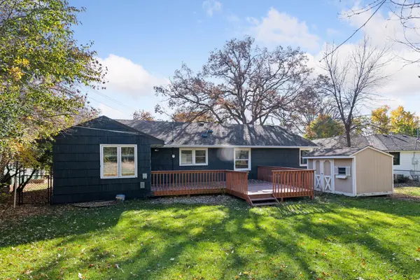 6824 Eliot View RD, Saint Louis Park, MN 55426