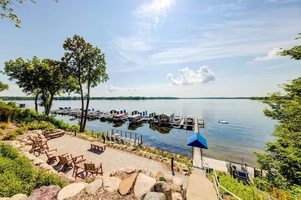 4371 Wilshire BLVD #b203, Mound, MN 55364