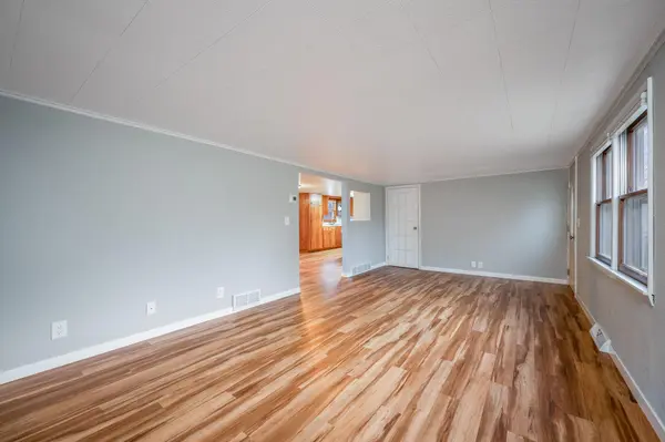 300 Le Sueur AVE, Eagle Lake, MN 56024