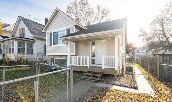 936 Thomas AVE, Saint Paul, MN 55104