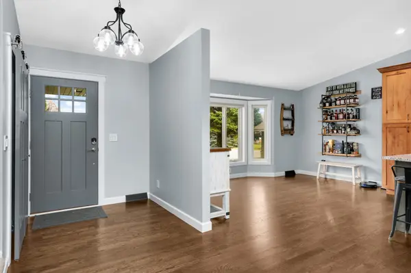 11081 69th PL N, Maple Grove, MN 55369