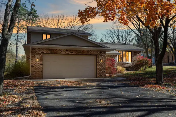 11711 Evergreen CIR NW, Coon Rapids, MN 55448