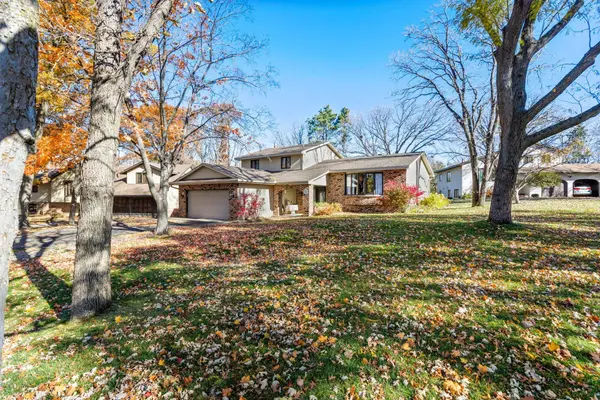 11711 Evergreen CIR NW, Coon Rapids, MN 55448