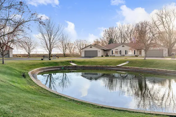 1710 B Carriage Home DR, Austin, MN 55912