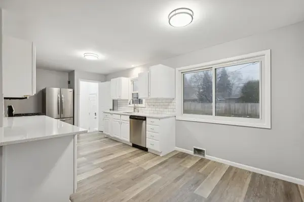 8016 Aster DR, Brooklyn Park, MN 55428