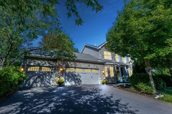 17064 Candlewood Pkwy, Eden Prairie, MN 55347