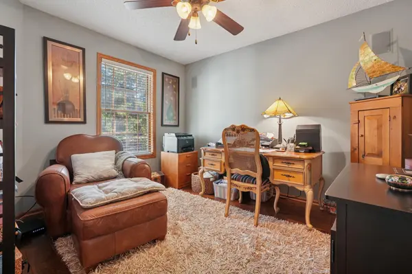 1602 Wexford WAY, Woodbury, MN 55125