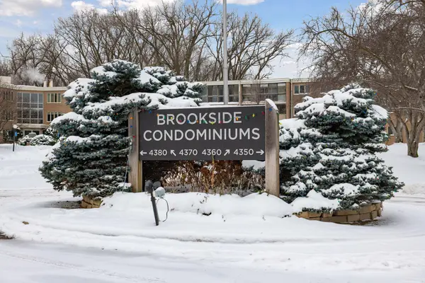4350 Brookside CT #108, Edina, MN 55436