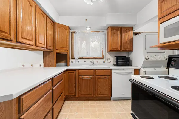2010 11th AVE NE, Austin, MN 55912