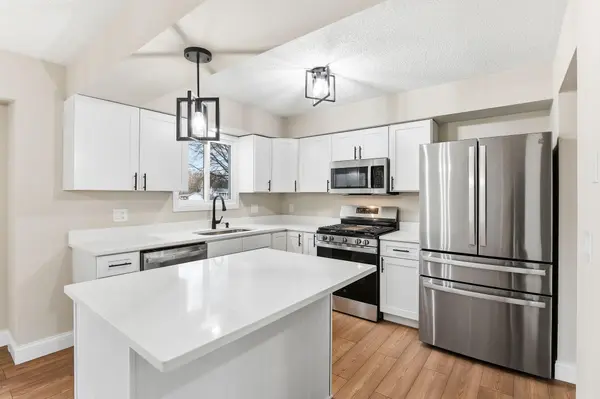 2506 Terrace DR, Burnsville, MN 55337