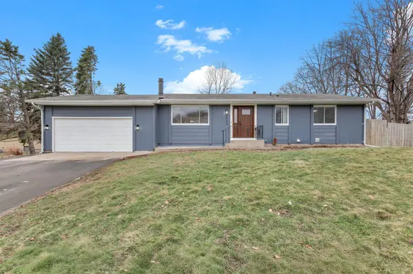 2506 Terrace DR, Burnsville, MN 55337