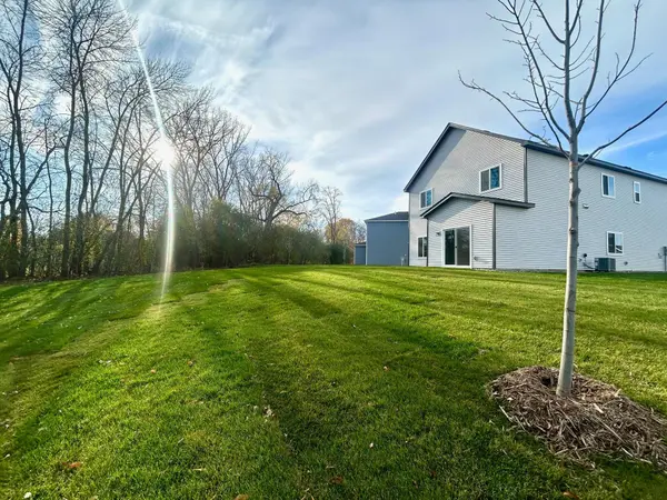 15921 Finale CT N, Hugo, MN 55038