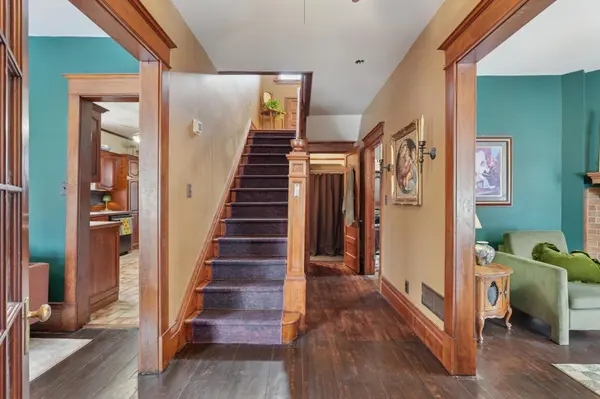 2566 18th AVE E, North Saint Paul, MN 55109