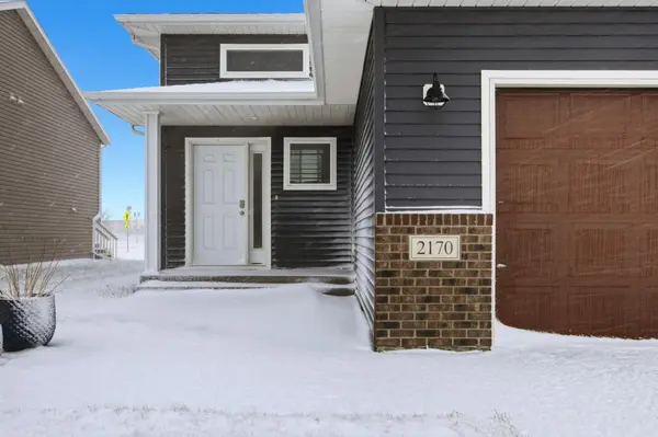 2170 Dock DR W, West Fargo, ND 58078