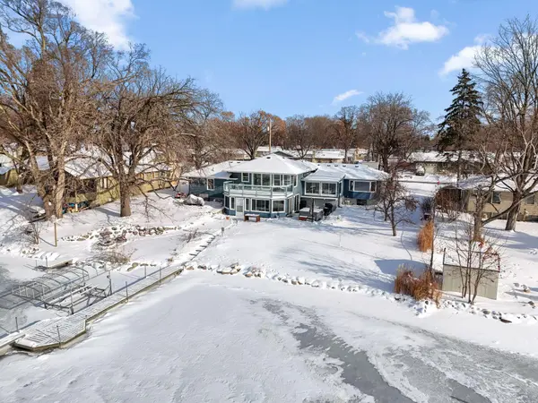 5325 Twin Lake BLVD E,  Brooklyn Center,  MN 55429