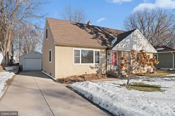 2061 Arlington AVE E, Saint Paul, MN 55119