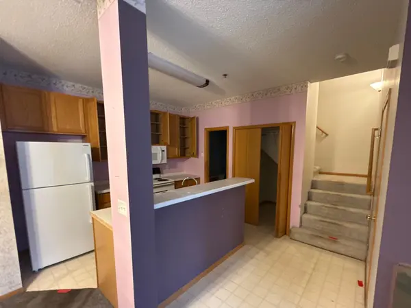 8300 Kimball DR, Eden Prairie, MN 55347