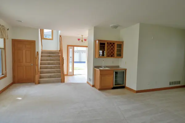 530 Lakeside Bay DR S, Bayport, MN 55003