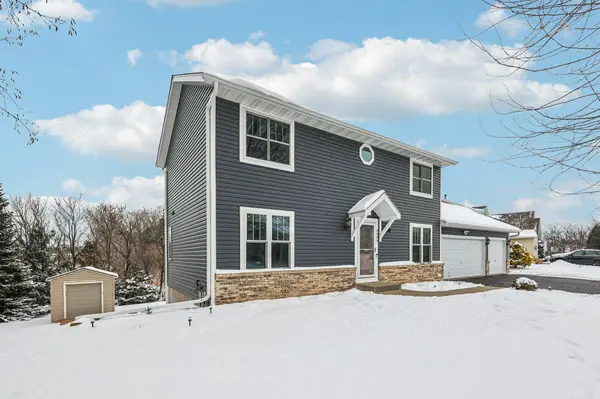 9000 Parkside DR, Woodbury, MN 55125
