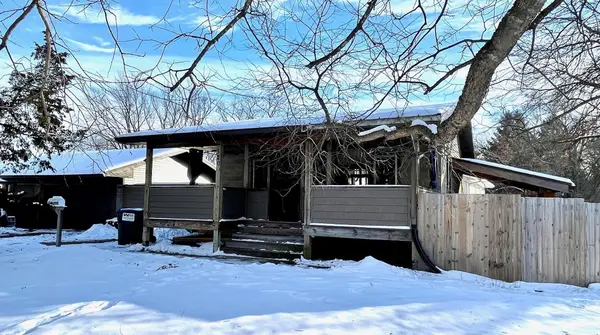 320 15th AVE W, Menomonie, WI 54751