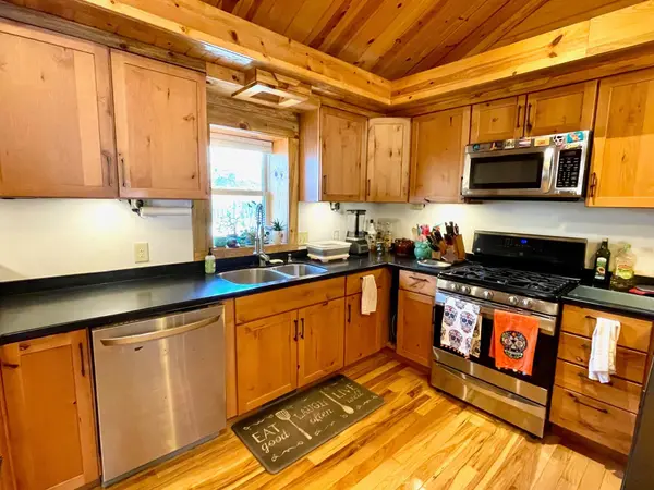 320 15th AVE W, Menomonie, WI 54751