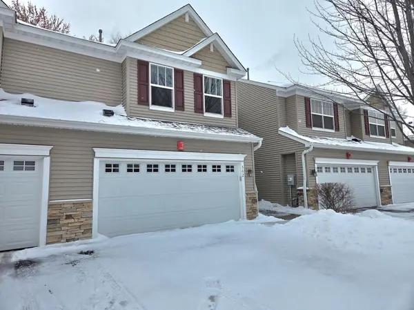 562 Lomianki LN NE, Columbia Heights, MN 55421
