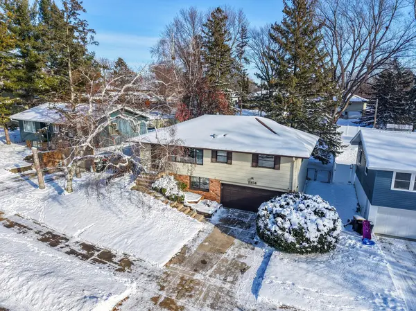 2104 21st AVE NW, Rochester, MN 55901