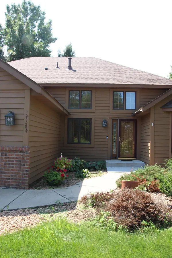 17384 Harding LN, Lakeville, MN 55044