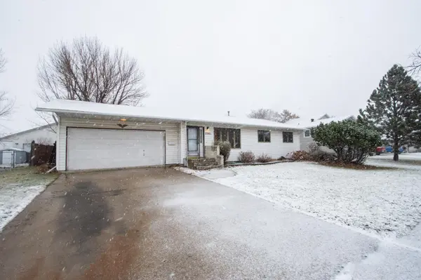 2301 23rd AVE S, Fargo, ND 58103