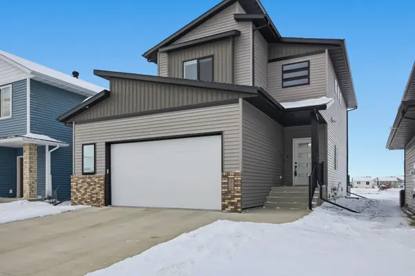 2734 12th ST W, West Fargo, ND 58078