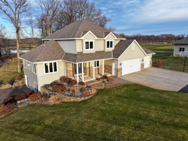 1197 Moorstone DR NE, Alexandria, MN 56308