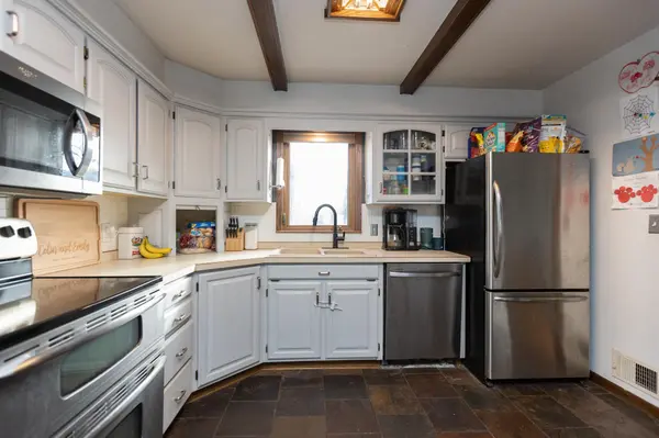 605 E Hawthorne ST, Albert Lea, MN 56007