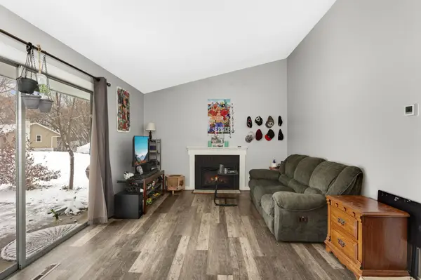 10 Woodpecker Ridge RD, Excelsior, MN 55331