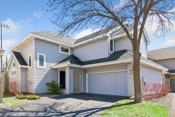 15585 17th PL N, Plymouth, MN 55447