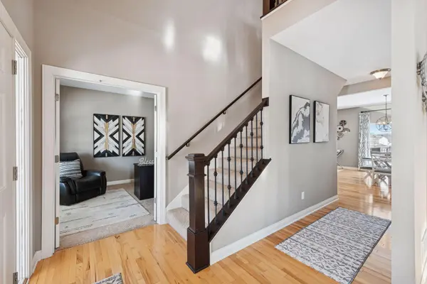 1135 Moers DR, Chaska, MN 55318