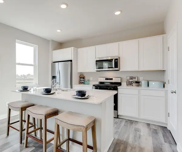 927 Redfield CIR, Delano, MN 55328