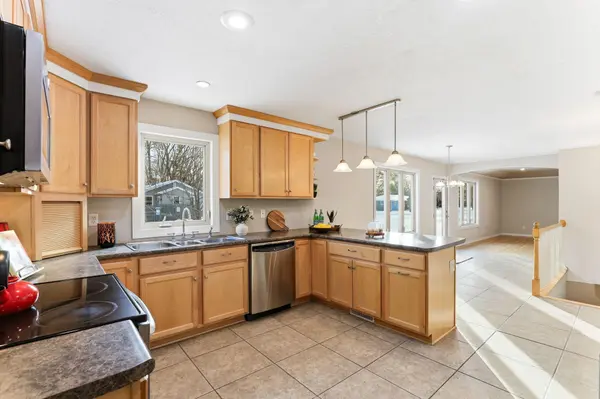 505 Quinlan AVE N, Lakeland, MN 55043