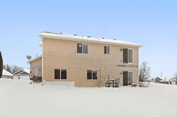 1201 Olivia ST SE, New Prague, MN 56071